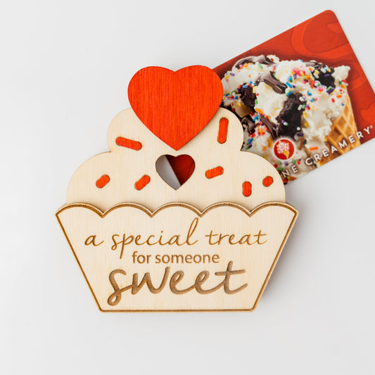 Valentine's Day Cupcake Gift Card Holder